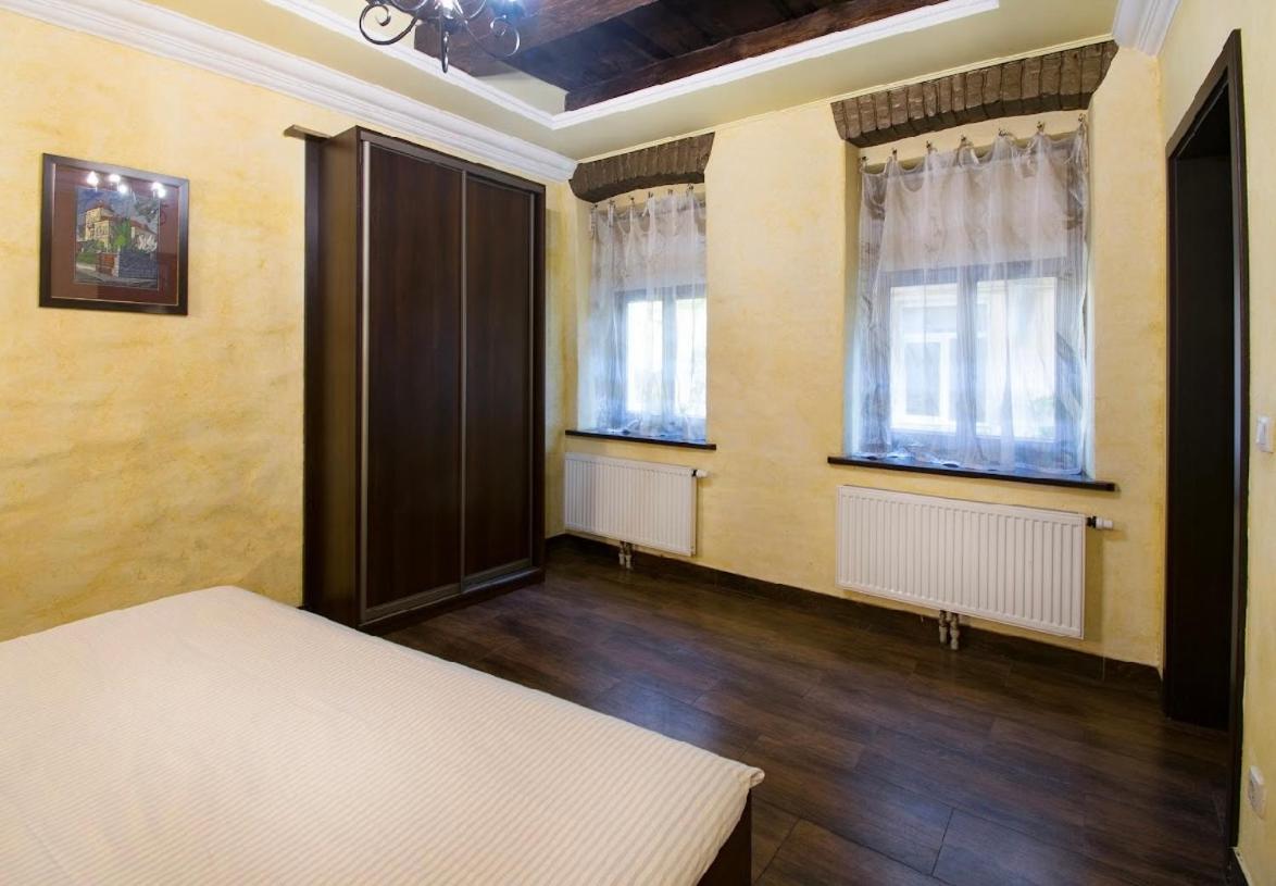 Vidfort Наливайка Lviv Eksteriør billede
